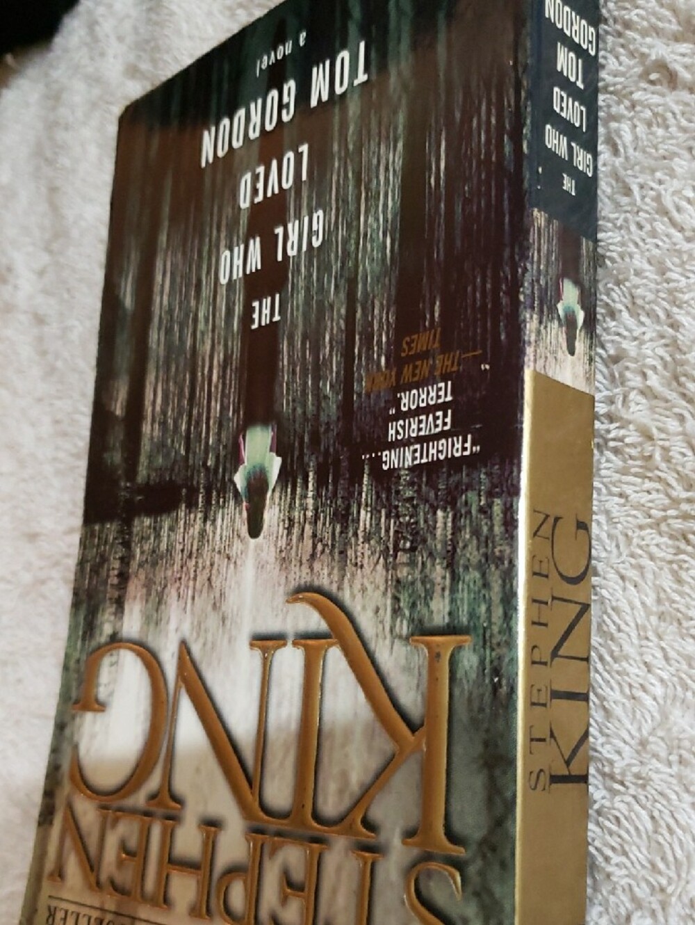 📚4 For $20 - Stephen King - The Girl Who Loved Tom Gordon - Paperback - Picture 3 of 7